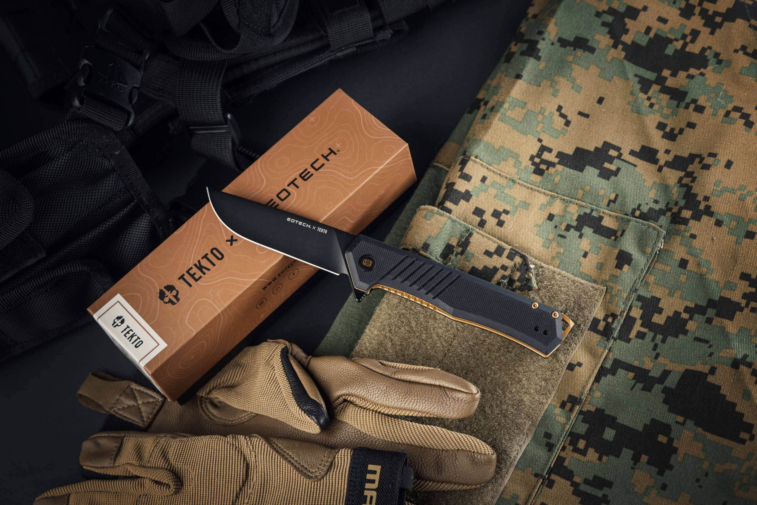 Folding-Knife-F1-Alpha-Tekto-Knives-x-Eotech-LS1-01 (1)