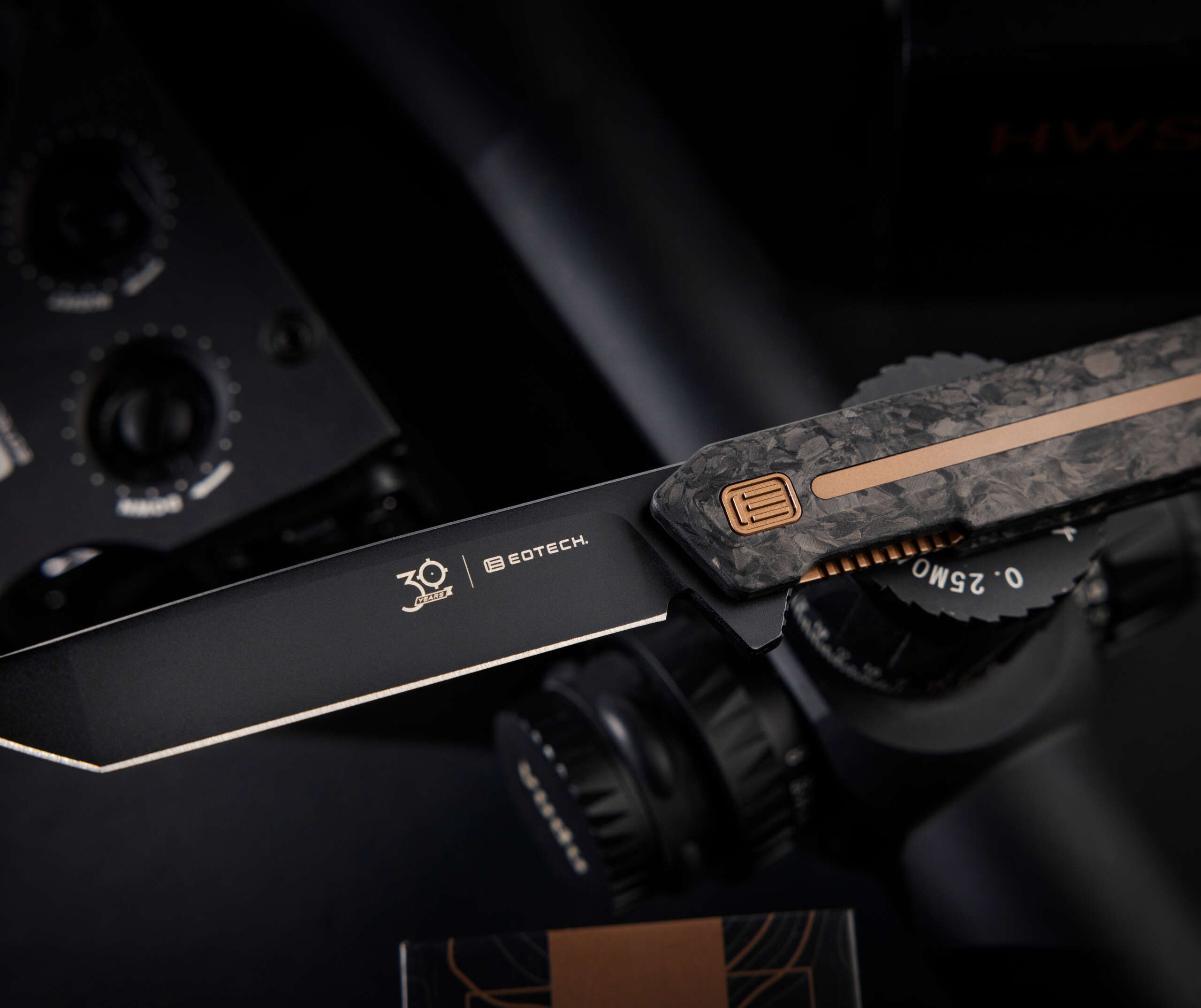 Folding-Knife-F2-Bravo-Tekto-Knives-x-Eotech-LS1-06